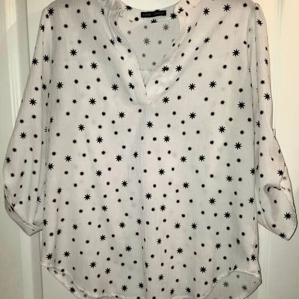 CAMISOLE TOP WHITE/BLACK TOP - Picture 15 of 15